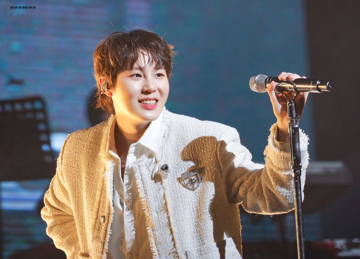BlueBub322's tweet photo. 241214 SOMEDAY PLEROMA
화이트 에인절🤍👼🏻

#HASUNGWOON #하성운 https://t.co/5d6WFt9nlj