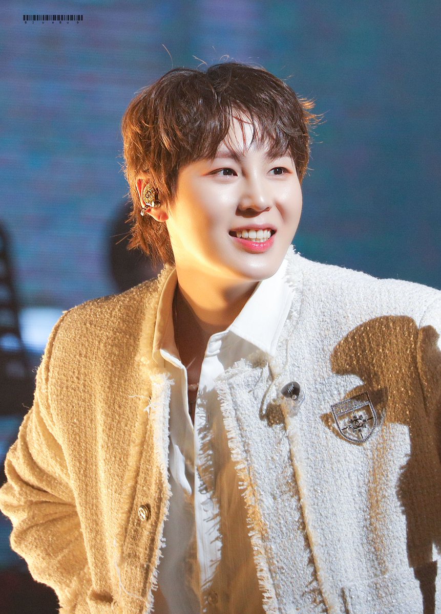 BlueBub322's tweet photo. 241214 SOMEDAY PLEROMA
화이트 에인절🤍👼🏻

#HASUNGWOON #하성운 https://t.co/5d6WFt9nlj
