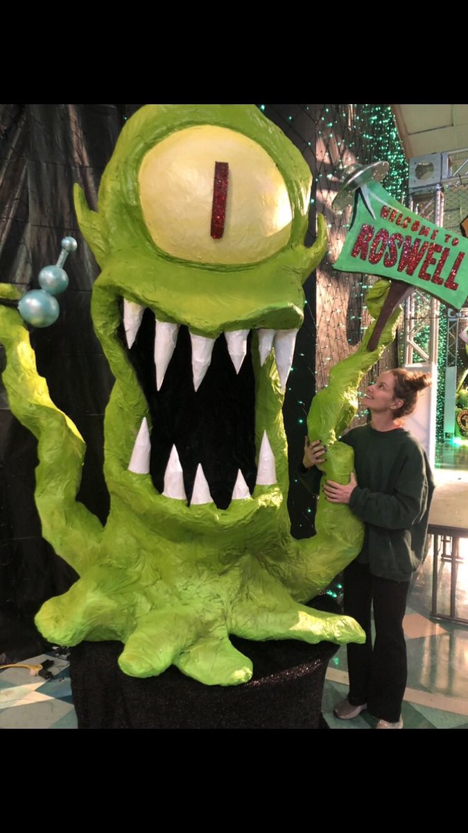 MelissaAlbritto's tweet photo. Christmas in the Sky! Fundraiser in Shreveport Louisiana. paper mache sculptures. Space snakes! Kang and Kodos. South Park aliens and cows..so much hard work @TheSimpsons @RickandMorty @SouthPark https://t.co/S3yDHE6VA6