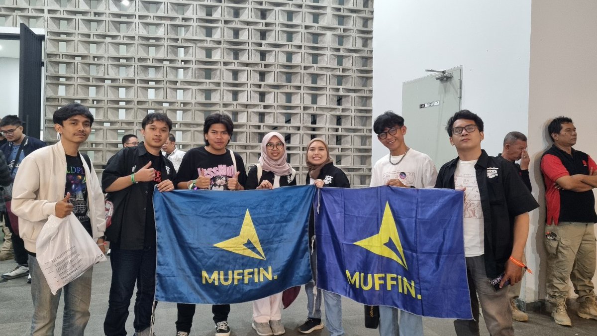 MuffinOfficial_'s tweet photo. Walaupun kalian tidak ada difoto dan video ini tapi keberha5ilan 5emalam adalah keberha5ilan kita 5emua.
#Menjahit #5ewingADream #5ukinanda #Sukinanda #HaiMunday https://t.co/KkmozN0xKX