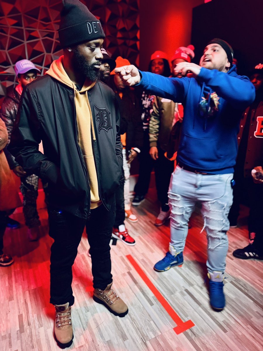 RaeBXNY's tweet photo. 🚨🚨🚨

#WhoDontBelongHere #TheTrenches #GuttaCity https://t.co/aiyzrCwTb0