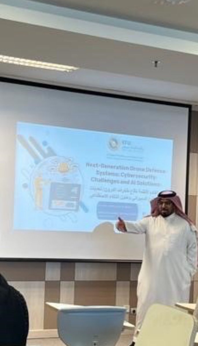 كلية الهندسة tweet media