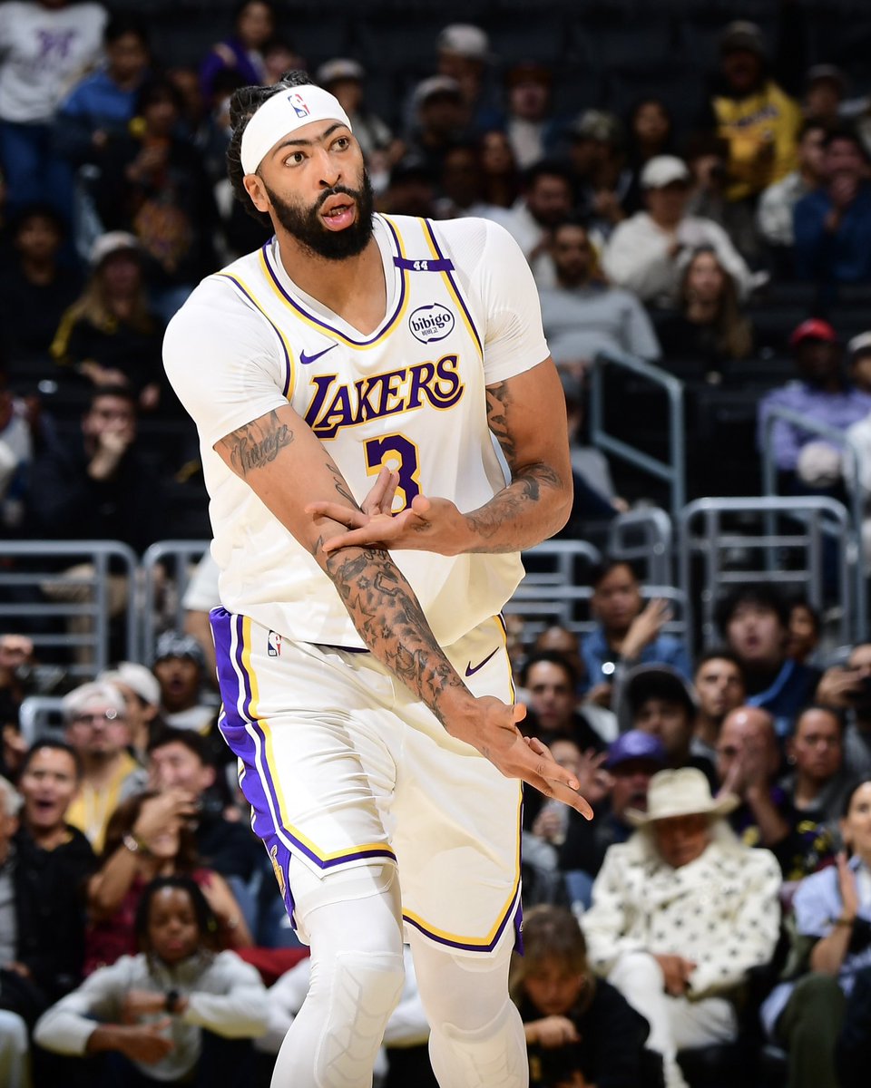 AD went to WORK in the W over the Grizzlies 🔥

40 PTS, 15-22 FG, 16 REB