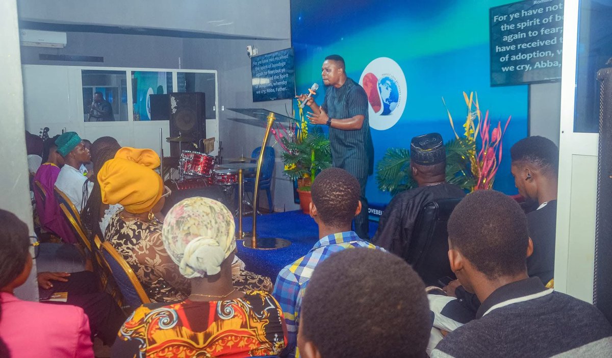 AnointedPreston's tweet photo. Ingthering/Thanksgiving service at PLBC Asaba was an amazing time in God's presence. We were ministered to by the Spirit in a powerful way. Thank you Jesus. We were massively blessed. Glory!!!
#Ingathering
#ThanksgivingService
#PLBC https://t.co/e8MRaQKLKX