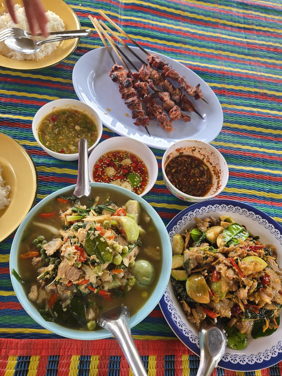 TOTOGABACK's tweet photo. อร่อยมากก กินข้าวไป 1 หม้อถ้วนน 😋 สนุกด้วย กับข้าวที่พวกเราช่วยกันทำ มีความสุขสุดๆเลยค้าบ 🥰
#เฮ็ดอย่างเซียนหรั่งxต้าห์อู๋ออฟโรด https://t.co/0KRuFkQAuT