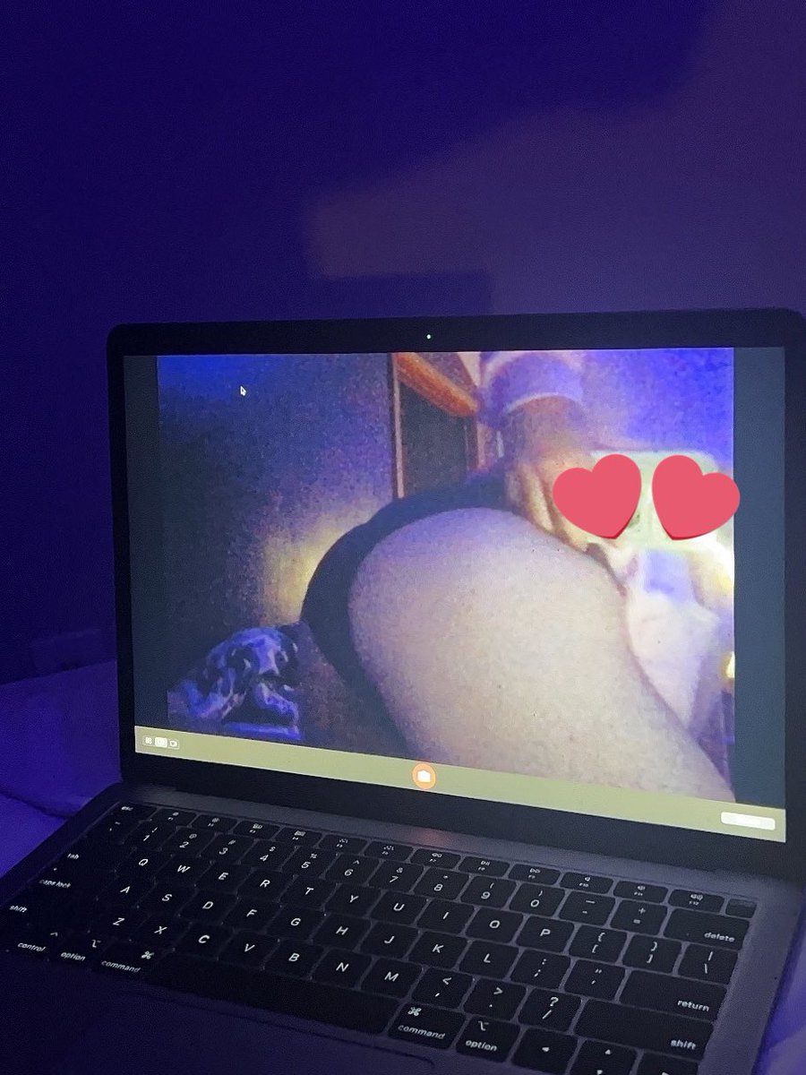 hennymenow's tweet photo. late night pics 🫶 chụp ảnh bữa đêm https://t.co/H2bQrndFnM