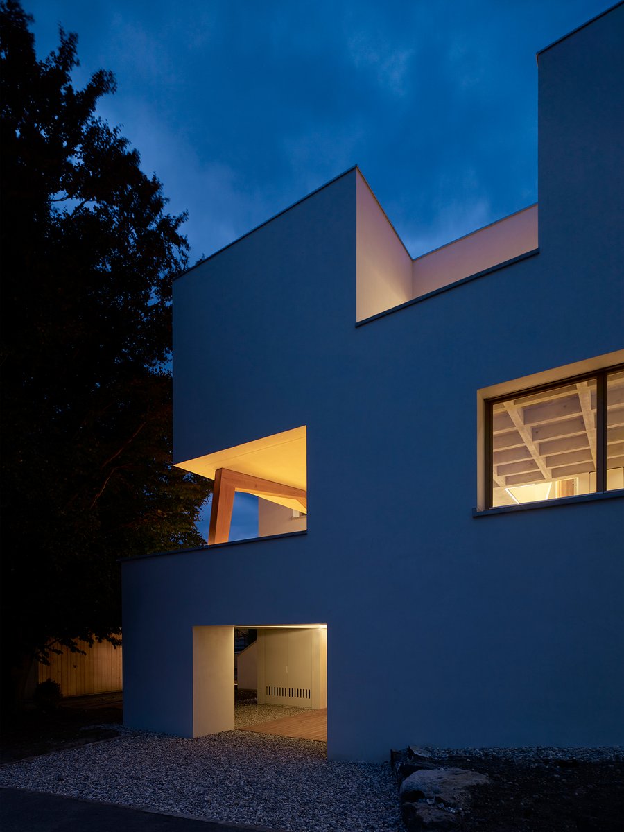 🎆 PICTURE OF THE WEEK - LIGHT AND NIGHT 📷 
Holdergasse house, Vaduz, Liechtenstein
Photo: Olex
