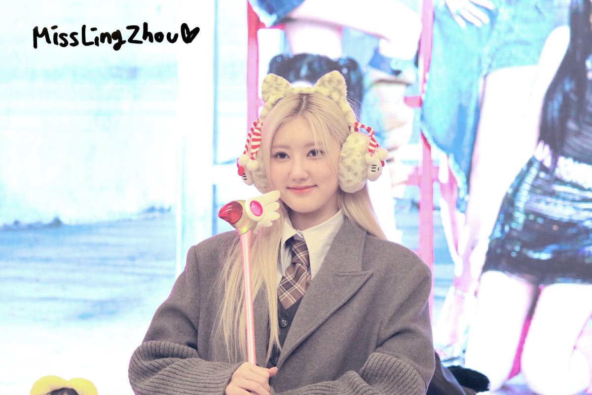 MissLingZhou's tweet photo. 241214 
SHANGHAI FANSIGN

📷📷📷📷📷

#BABYMONSTER #베이비몬스터
#라미 #RAMI https://t.co/NlXH70XhYR