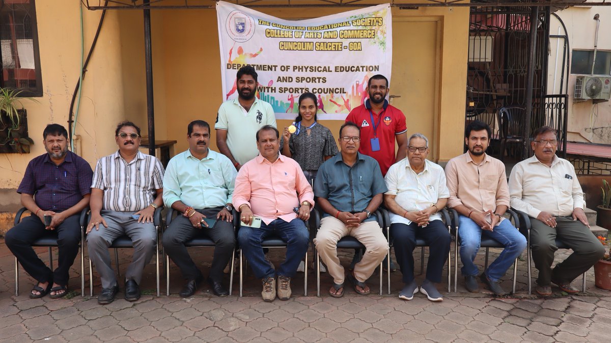 CuncolimCollege's tweet photo. We are incredibly proud to announce that Olfhi Furtado, a student of TYBCOM, has won the Gold Medal in the 57 kg category at the ICT Women's Powerlifting Competition organized by Goa University (2024-25)🏆💪#GoldMedal #PowerliftingChampion #GoaUniversity #TYBCOM #cescollege https://t.co/OrziBkKIe2