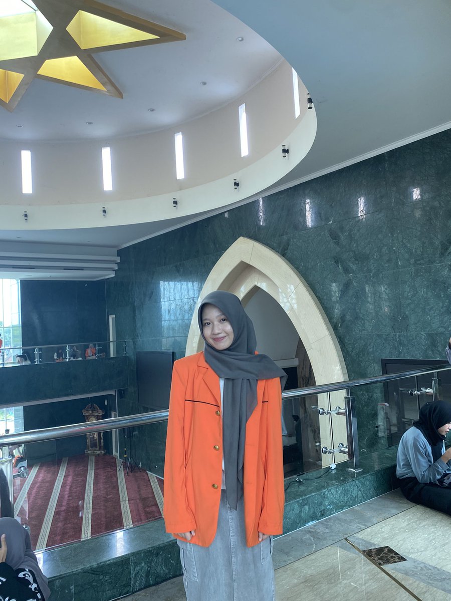 143doie's tweet photo. Nama : Nasywa Saiba Indrina
NIM : 2300013216
Sesi : Penutupan
#Bamahasiswa #Weareuad #islamberkemajuan https://t.co/89kBSLORNf