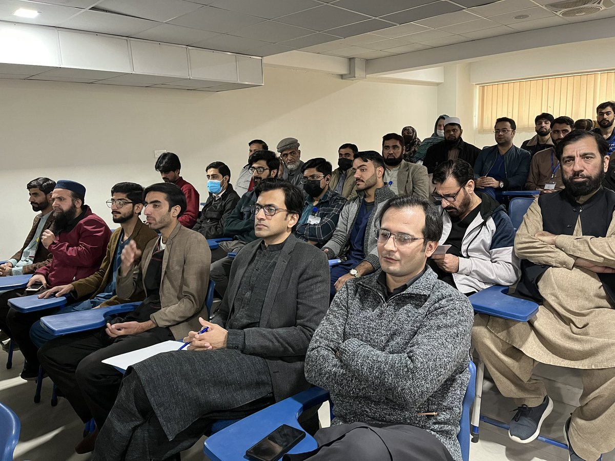 PIMCPeshawar's tweet photo. A training session on "Spill Management (Spill Kit)" was conducted for the faculty of Pak International Medical College and Peshawar Institute of Medical Sciences. https://t.co/GRkbYfKW20