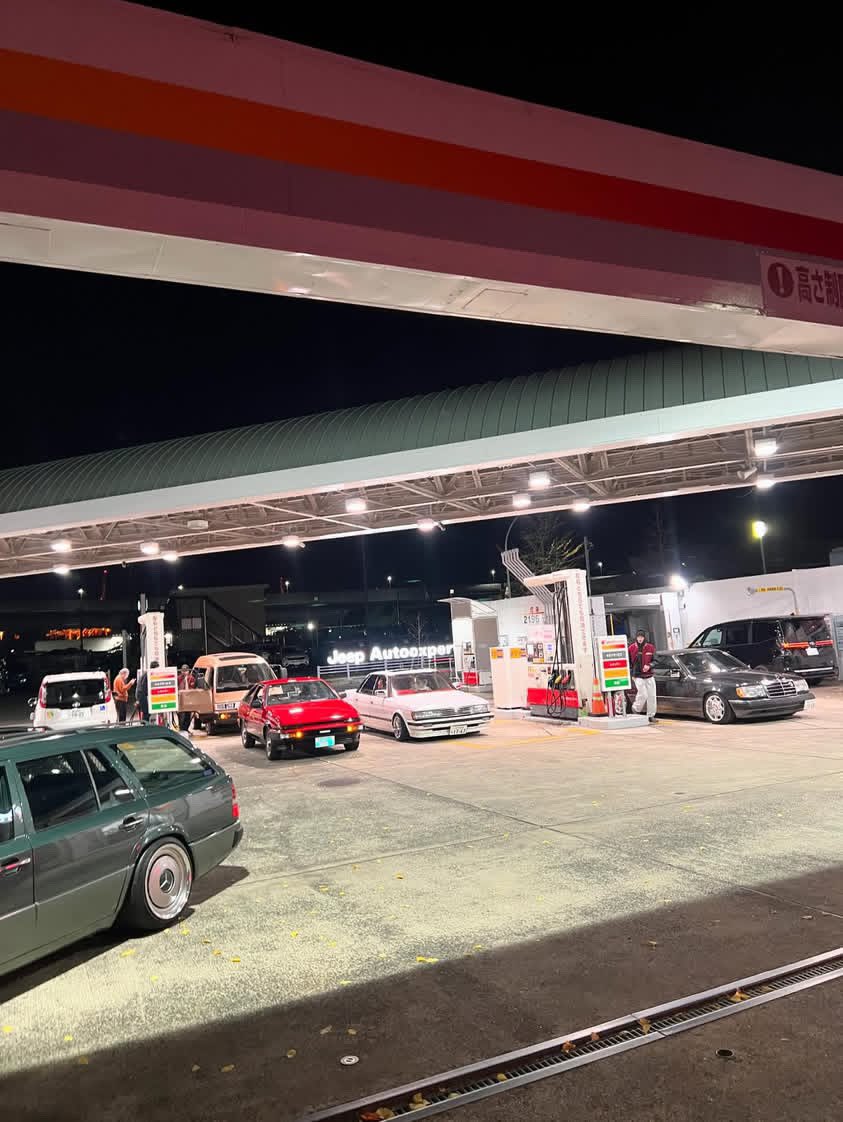 r0c_x's tweet photo. シルビア車高下げたいなー、、 https://t.co/CpAko8Mx1s