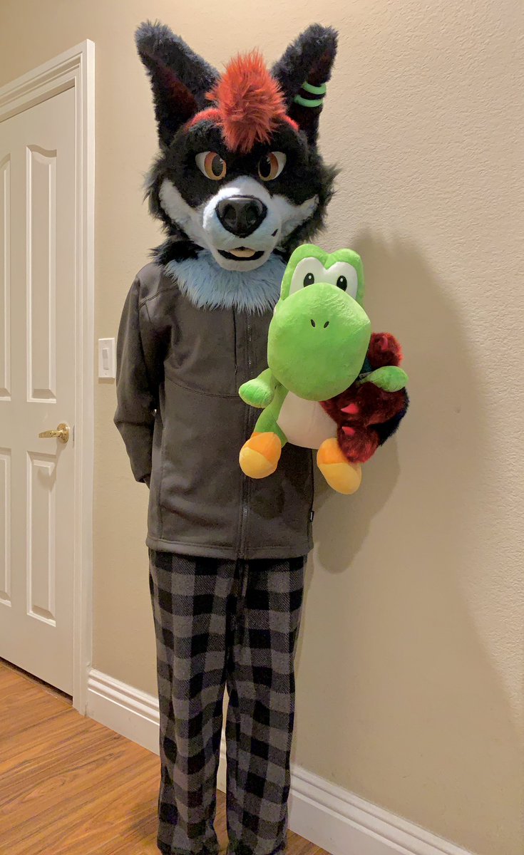 🎄Jai’s 12 Days of Christmas Raffle! 12 Gifts to be given out for the Holidays. 🎄

… and yes, I will PAY to ship it TO YOU, even if you’re in a different country. All are welcome to enter. 

Second raffle. a Yoshi Plushie from Japan! 

Yoshi plushie raffle will end 10pm on