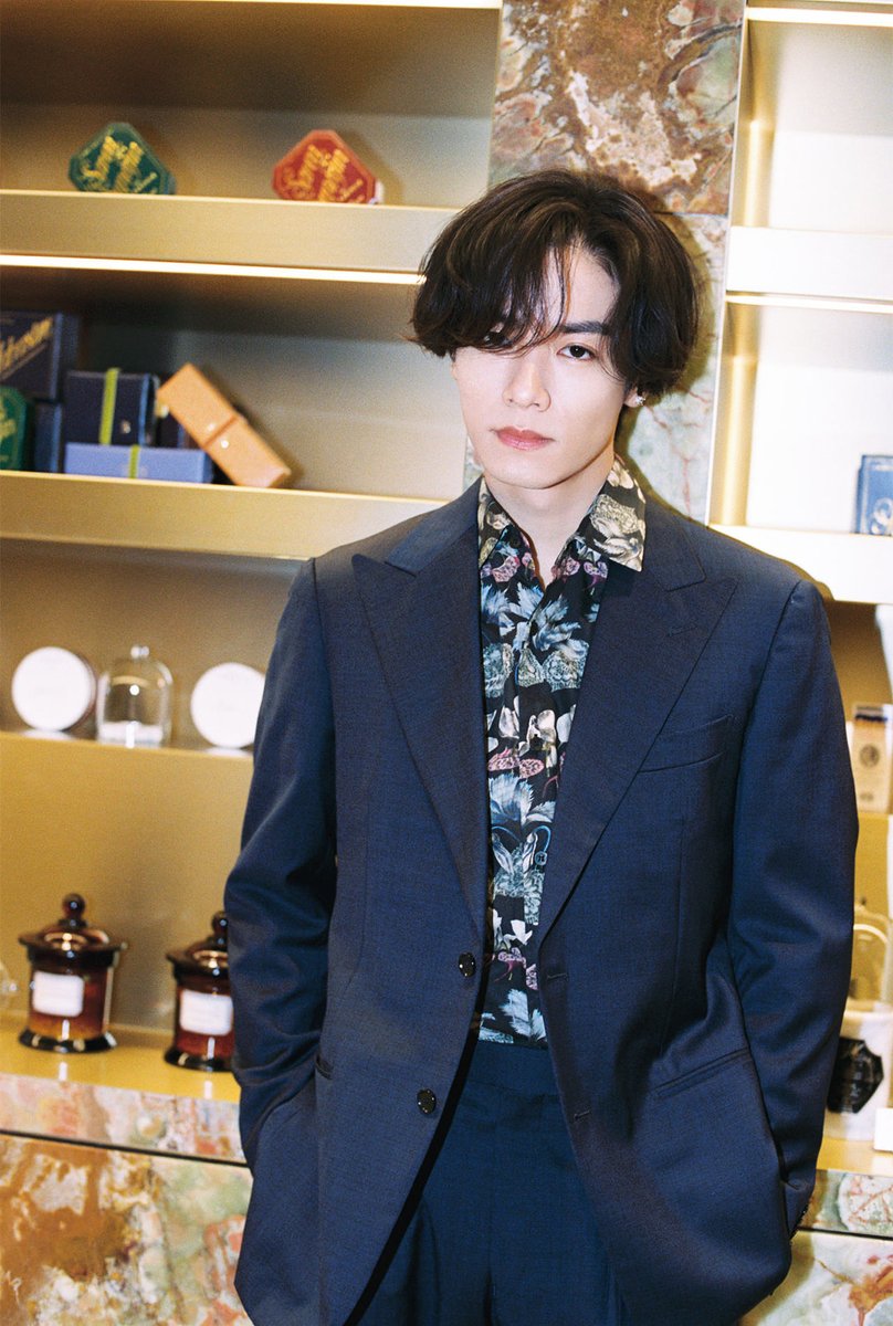 parco_nagoya's tweet photo. 【PARCO CRUISE】
#川村壱馬 （ #THERAMPAGE ）× #OFFICINEUNIVERSELLEBULY｜こだわりとは、美しさ。自分らしさの“美学”というきらめき
 
 1803年にフランス・パリで創立した総合美容専門店。刻印サービスでこの上なく贅沢で唯一無二な贈りものを。
 
▼記事はこちら
https://t.co/V1O3iVuo6m https://t.co/1QJl5ZXYUV