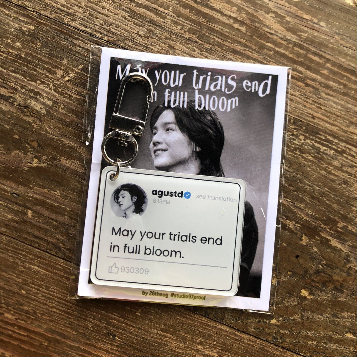 uarmyrkived's tweet photo. — happy mail | #studio97proof ·✿*
never thought i’d cry over a keyring.. thank you so much @26thaug ❤️🩹 — this just made me miss yoongi more!! 🥺 https://t.co/3jSR6M86jz