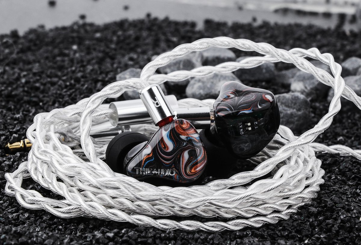 thieaudio's tweet photo. True sound, anywhere. 🎧🌍 #Legacy4     

#THIEAUDIO #ThieauidoLegacy4 #hifi #audiophile #iems #music https://t.co/D9XeQk8KNK