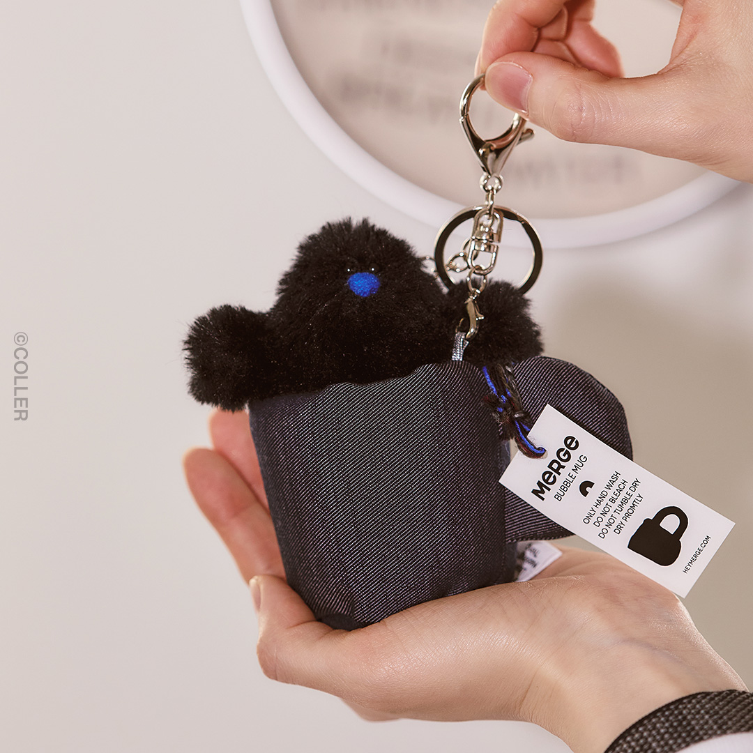 LINEFRIENDSinfo's tweet image. “Little Meaningful Thing”
“작은 것에 담긴 큰 의미”

COLLER X MERGE COMING SOON

🗓️2024.12.18
🛒LINEFRIENDS SQUARE (ONLINE) &amp;amp; 29CM

🗓️2024.12.20
🛒LINEFRIENDS SQUARE (OFFLINE)

#COLLER #꼴레 #라인프렌즈 #라인프렌즈스퀘어 #LINEFRIENDS #LINEFRIENDSSQUARE