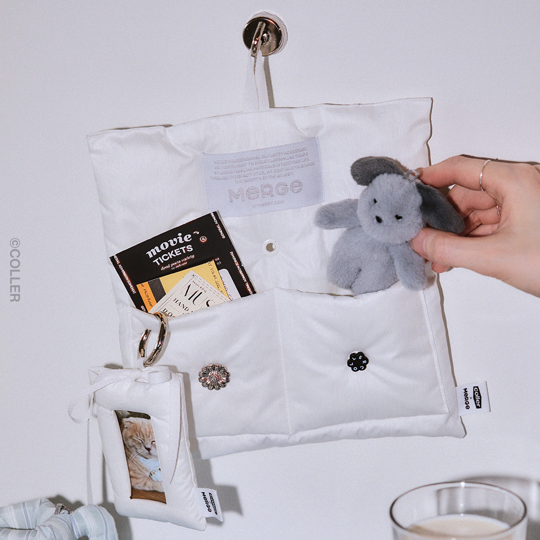 LINEFRIENDSinfo's tweet image. “Little Meaningful Thing”
“작은 것에 담긴 큰 의미”

COLLER X MERGE COMING SOON

🗓️2024.12.18
🛒LINEFRIENDS SQUARE (ONLINE) &amp;amp; 29CM

🗓️2024.12.20
🛒LINEFRIENDS SQUARE (OFFLINE)

#COLLER #꼴레 #라인프렌즈 #라인프렌즈스퀘어 #LINEFRIENDS #LINEFRIENDSSQUARE