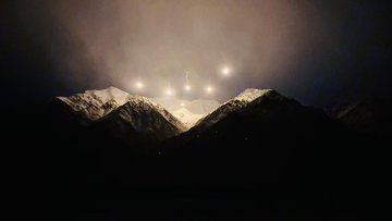 VisionLadakh's tweet photo. #ForeverinOperationsDivision showcased their operational preparedness in the inhospitable terrain of Ladakh at over 14,500ft and amidst extreme temperatures of minus 35°C with undaunted grit, professionalism & resolve. The guns blazed with their roar echoing in the Himalayas. https://t.co/Kzz01dDlCg