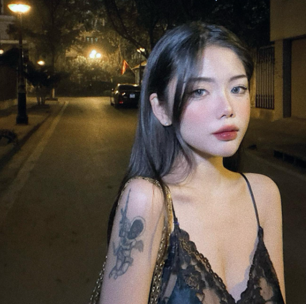 厌世脸，母狗心 #圣水 #射屏