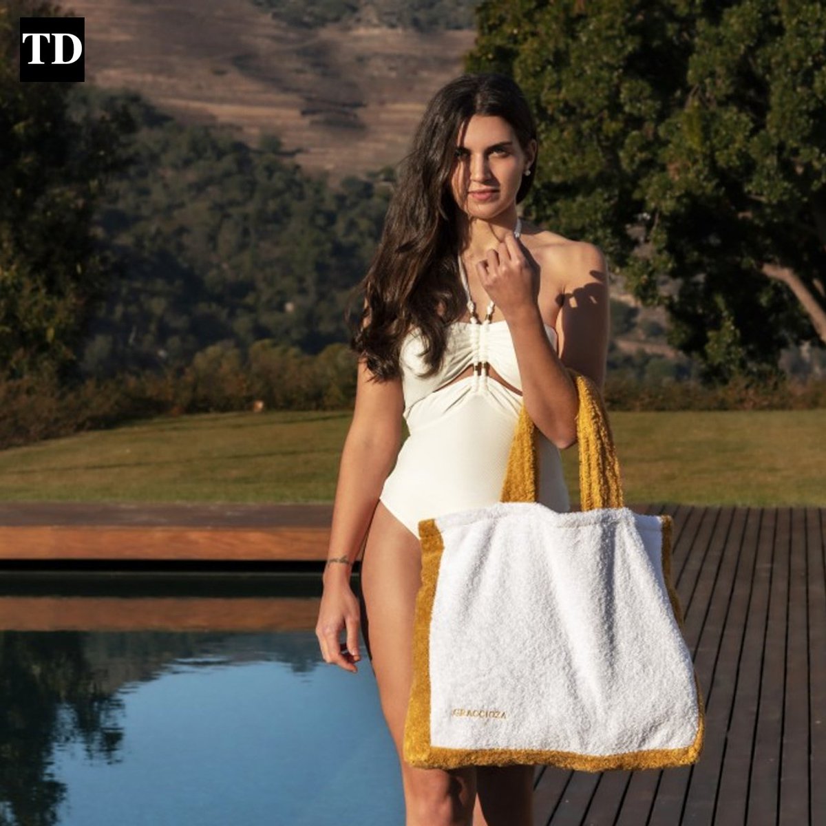 ShopTravisdavid's tweet photo. This holiday season, carry elegance wherever you go with the Graccioza Lux Beach Bag at TravisDavid! πβ¨ This luxurious bag combines practicality with sophistication.
Shop now at https://t.co/BqyexphlUG π
#Graccioza #BeachBag #LuxuryStyle #TravisDavid #HolidaySale https://t.co/64Tak822oz