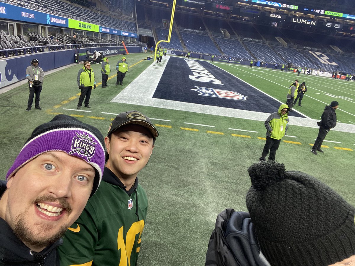 loganadams32's tweet photo. @CarmichaelDave Go kings! https://t.co/CMd807pq4I