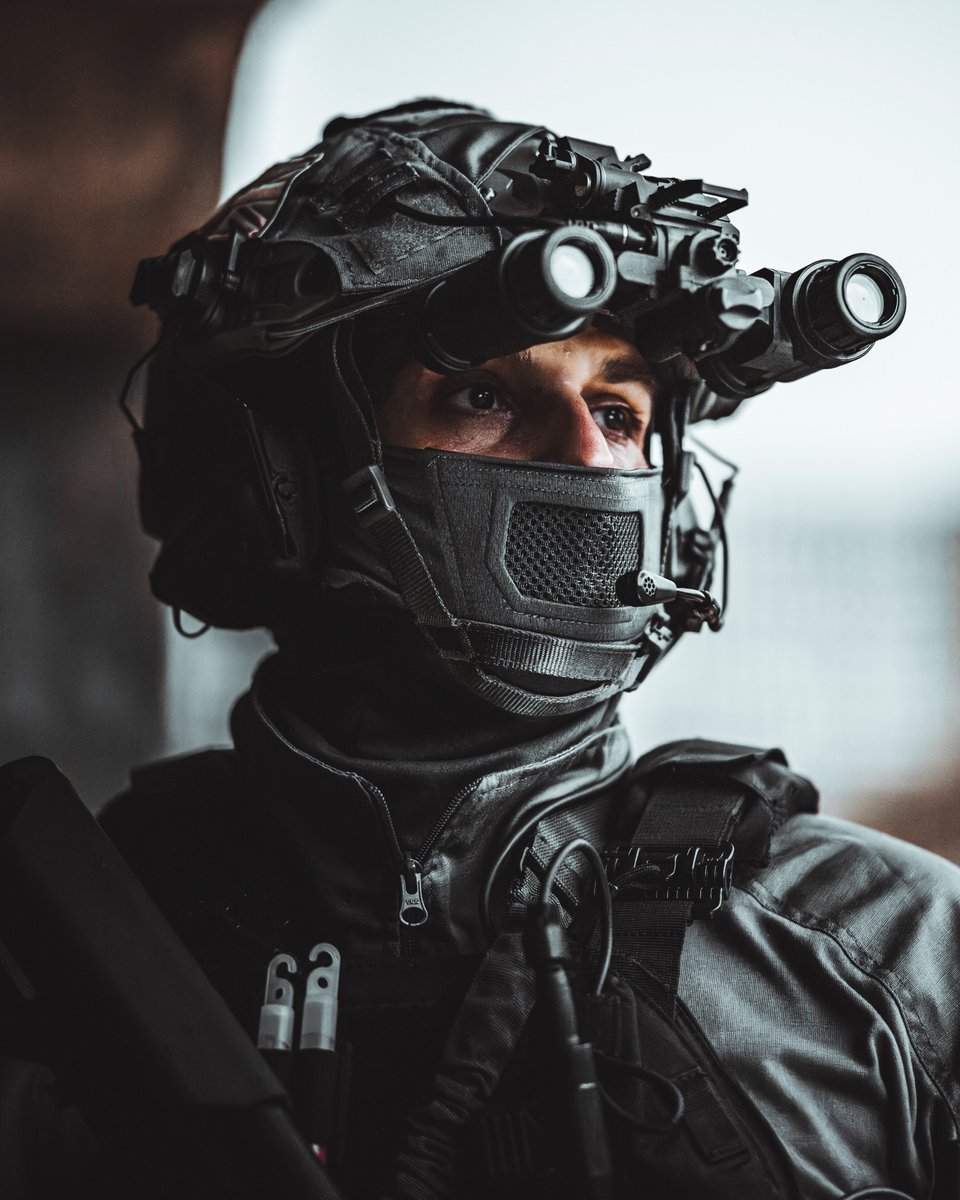 OPSMENTECH's tweet image. Let us try out the Earmor M32Plus!