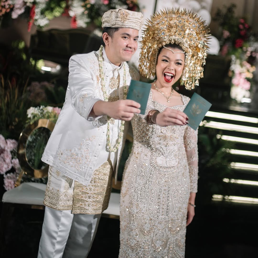 ALHAMDULILLAH UDAH SAH! Selamaaatt <a href="/ozarangkuti/">oza</a> &amp; Aisha yuhuuu, semoga samawa king &amp; queen JakSel 👑😍💛