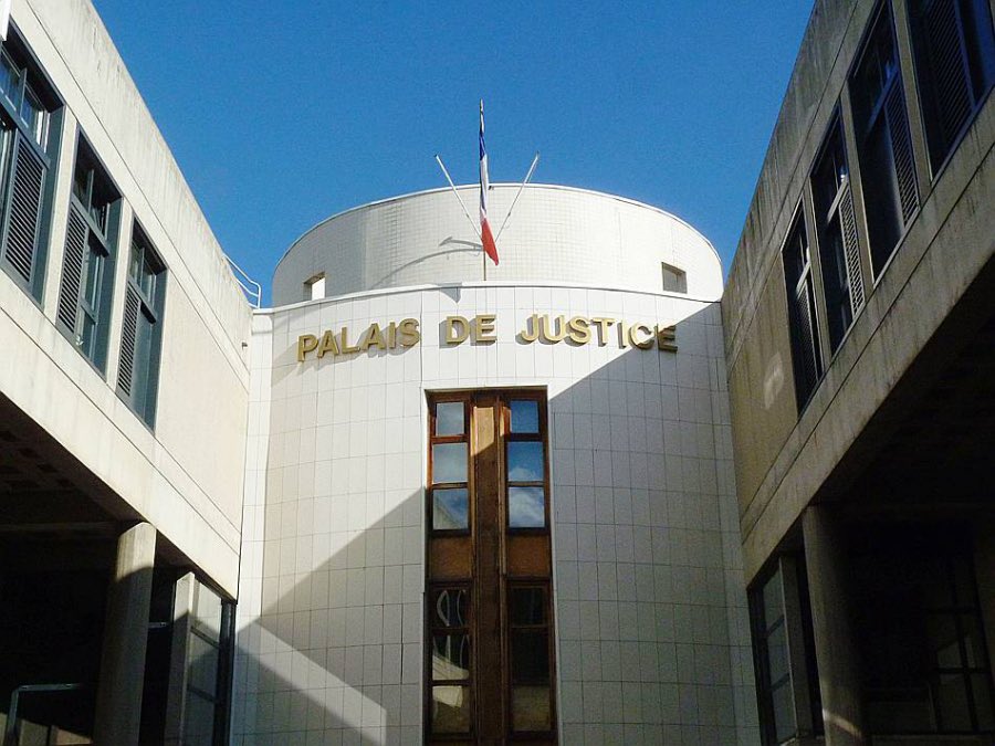 fosdgfpaca's tweet photo. FO GREFFE auprès des collègues du TJ de DRAGUIGNAN pour répondre à leurs questions #teamgreffiers #fojustice #justice https://t.co/K7RN7nJyz7