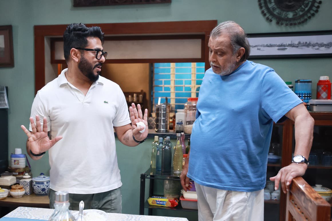 iamrajchoco's tweet photo. সন্তান! সন্তান! সন্তান! সন্তান!
২০শে ডিসেম্বর দেখা হচ্ছে বড়পর্দায়।
#Shontaan #MithunChakraborty @SVFsocial https://t.co/qqDwJ88y2v