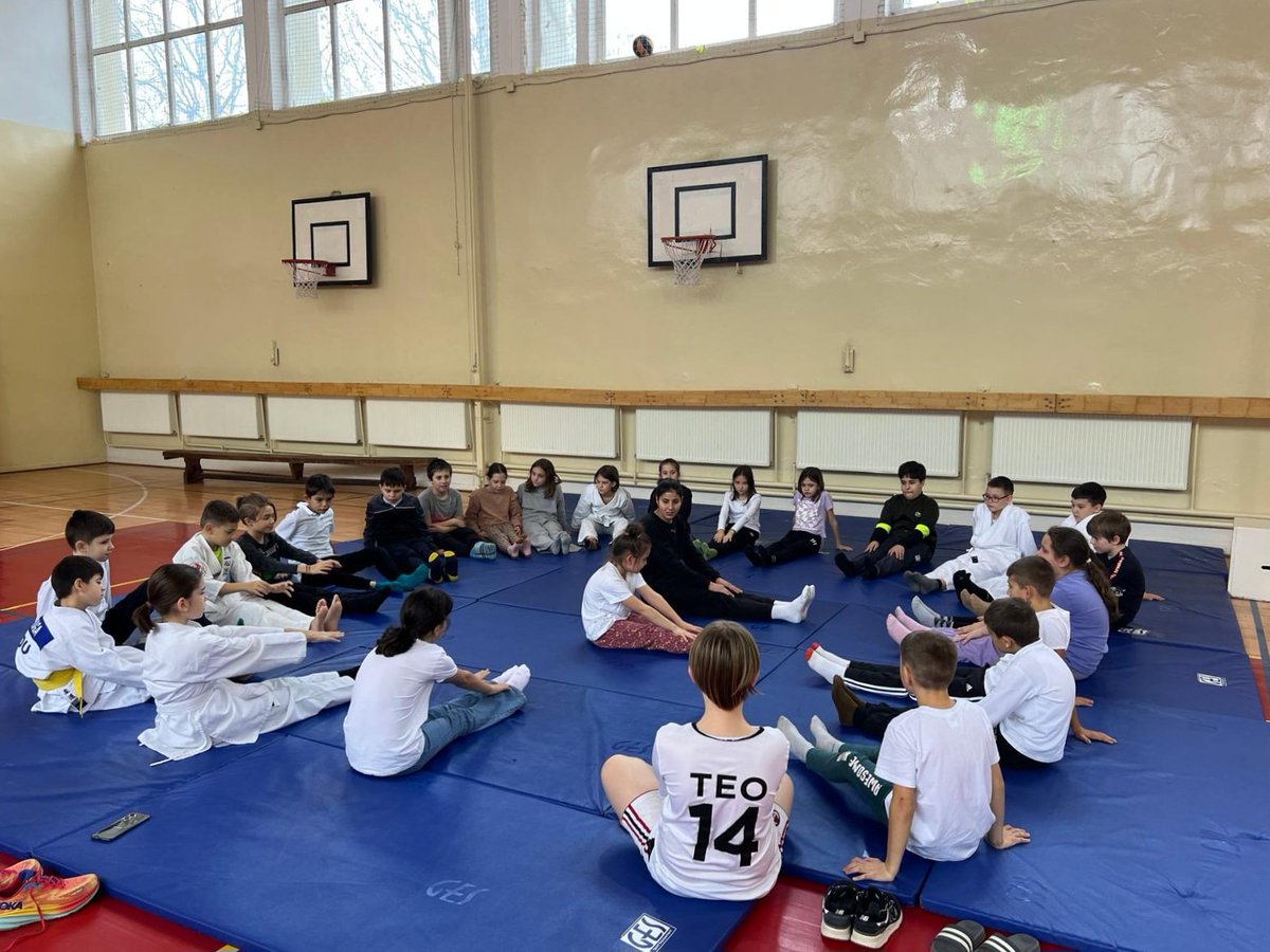 PeopleBronx's tweet photo. 🥋🥋🥋🥋🥋🥋🥋🥋🥋🥋🥋🥋🥋🥋

***Proiect realizat cu sprijinul Municipiului Bacău și al Consiliului Local al Municipiului Bacău

#BronxSportClubSportulUnesteOameni https://t.co/bogC909iVy