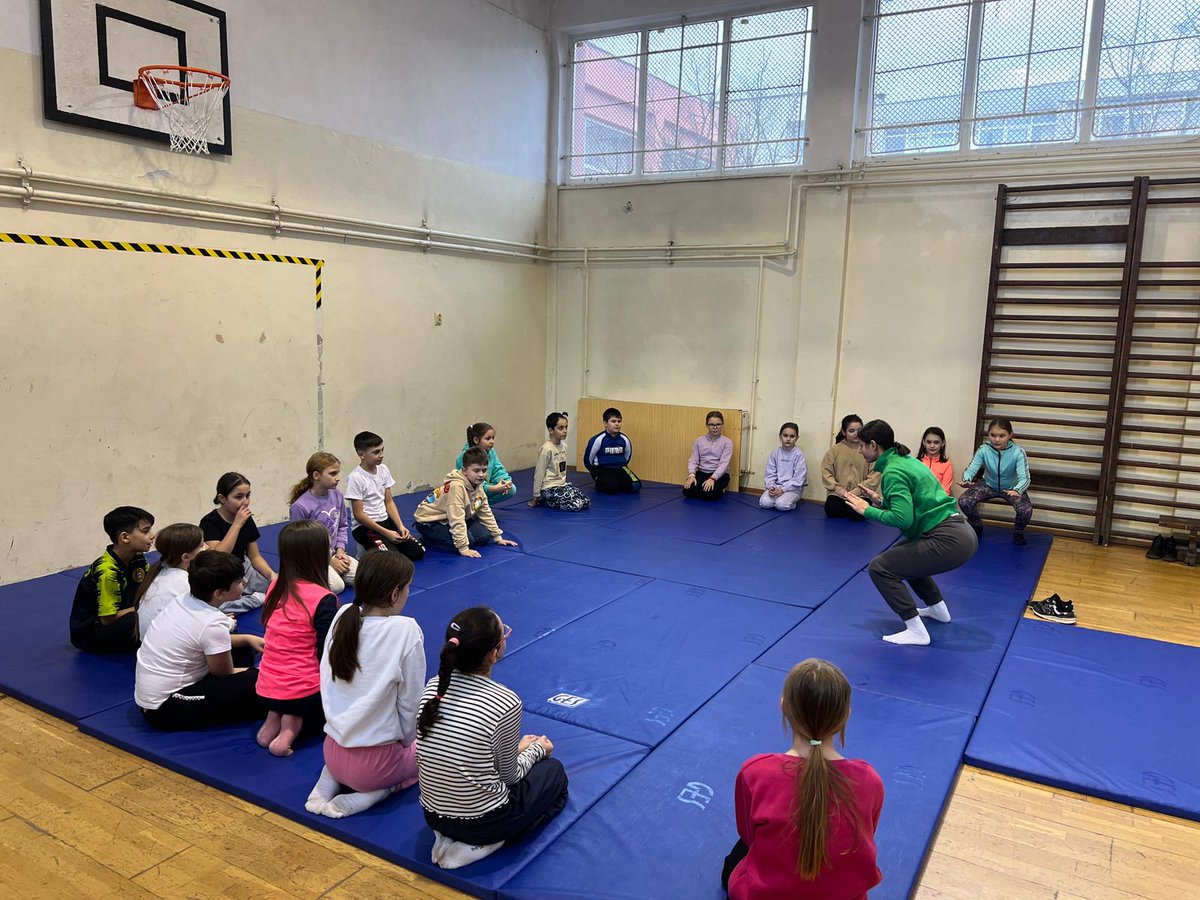 PeopleBronx's tweet photo. 🥋🥋🥋🥋🥋🥋🥋🥋🥋🥋🥋🥋🥋🥋

***Proiect realizat cu sprijinul Municipiului Bacău și al Consiliului Local al Municipiului Bacău

#BronxSportClubSportulUnesteOameni https://t.co/bogC909iVy