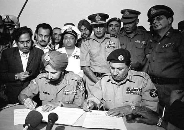 RDGoswamibapu's tweet photo. .
.
.
16 दिसम्बर 1971 :- गर्व है !♥️
#PakSurrenderDay https://t.co/laJuYToDRt