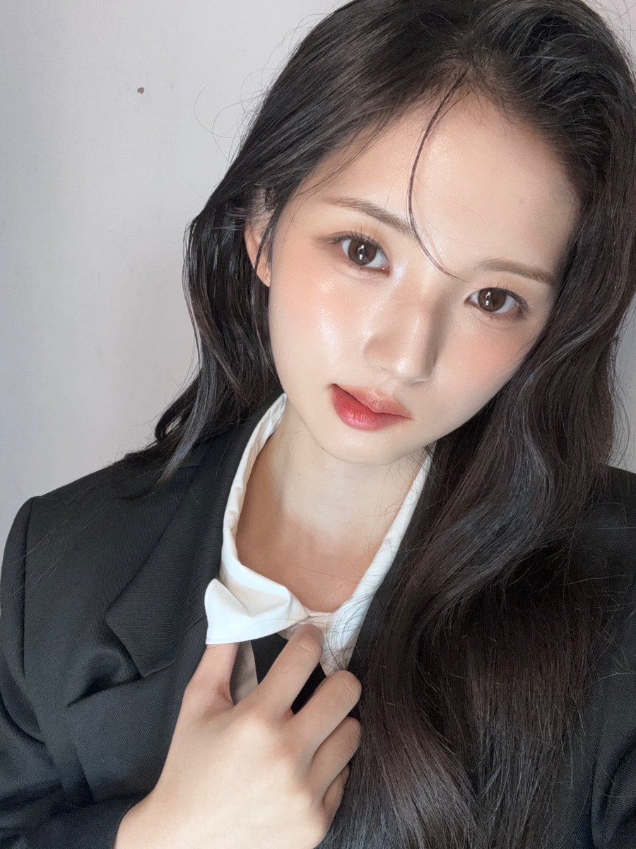 triplescosmos's tweet photo. 진짜 마지막 비하인드 아마…? ㅎㅅㅎ

#tripleS #트리플에스 #トリプルS
#トリプルエス #トエス
#JiWoo #지우 #ジウ https://t.co/yDd9wlFzVS