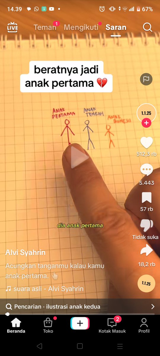 Buka tik tok trs salfok sama warnanya