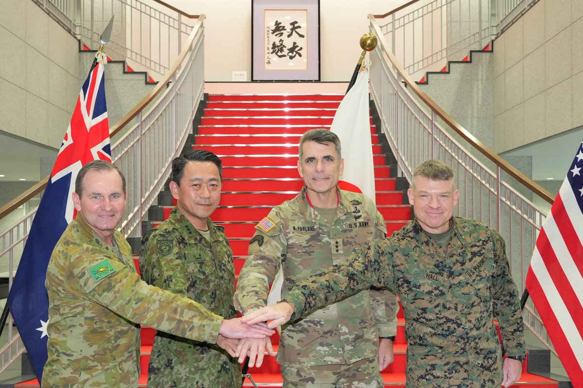 jgsdf_gcc_pao's tweet photo. On December 15th, the #GCC (Ground Component Command) headquarters held the #LFCM(Land Forces Commanders Meeting). https://t.co/paaZzJg3sf