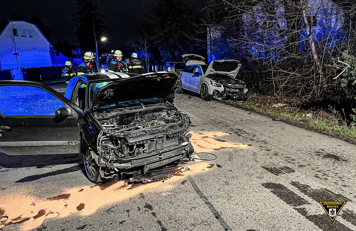 BFMuenchen's tweet photo. Mehrere Personen wurde bei einem Unfall im #Hasenbergl in #München verletzt. Die Infos der Feuerwehr dazu hier:
https://t.co/cyv7V7fv8O
#WirFürMünchen https://t.co/AXHYYK6oEd