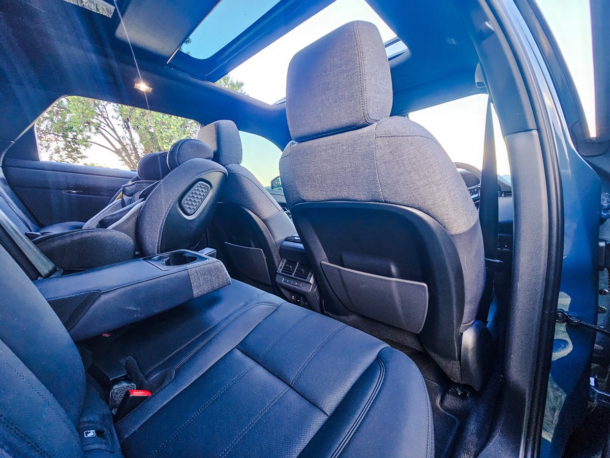 khuleonwheels's tweet photo. … consumption of the lower 4 L/100km, stylish looks, a classy meridian sound system and the polished Pivi-pro infotainment system. In our full review, we delve into more detail on why this car suits a very specific buyer and the stiff competition it faces.

📝/📸: @klyvque https://t.co/aC9cusZjmV