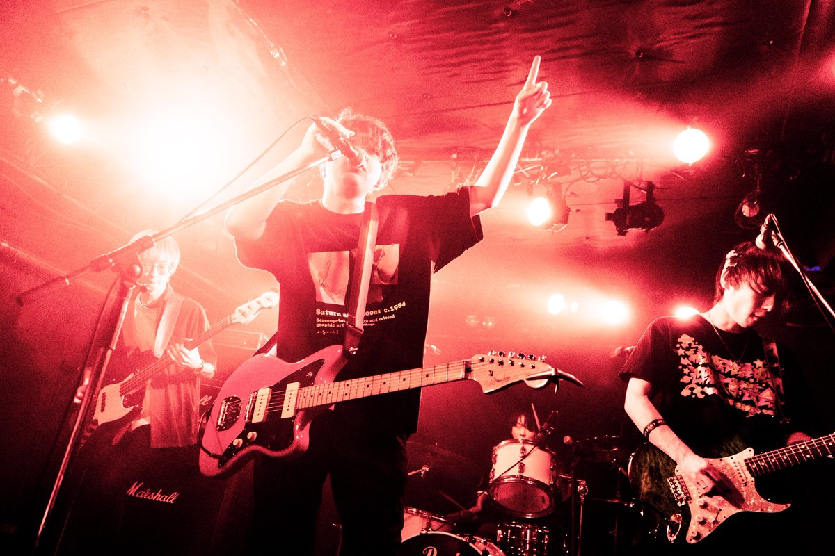 yorumo_hitori's tweet photo. 🚨緊急ライブ🚨

Instagramにてライブ配信します！！
19:30！！
全員集合！

30分程度やります！
ぜひ観にきてね！！！

https://t.co/cg3RbL6y4y
↑こちらからどうぞ！！ https://t.co/ApYnkGtJro