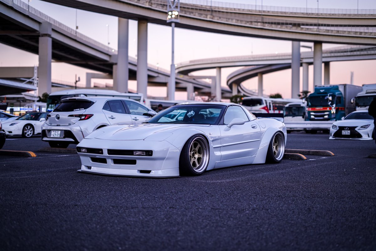 irohazaka5's tweet photo. 昨日久しぶりに大黒行った
ドライブは楽しい

#corvettec5 
#usdm
#大黒PA https://t.co/DfpJx0NIii