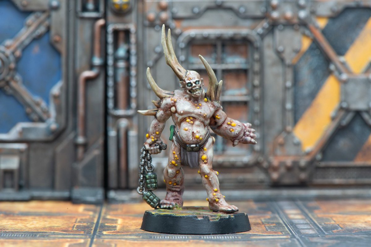 IgoUgoGamer's tweet photo. Another Poxwalker for the Darktide the Miniature Game. #warhammercommunity #paintingwarhammer #paintingminiatures #warhammer40000 #paintingminis https://t.co/wv0NjouODf