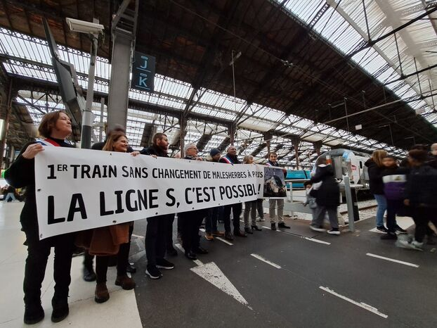 #RERD : les trains directs entre l’Essonne et Paris font leur grand retour sur la branche sud 
leparisien.fr/essonne-91/rer…