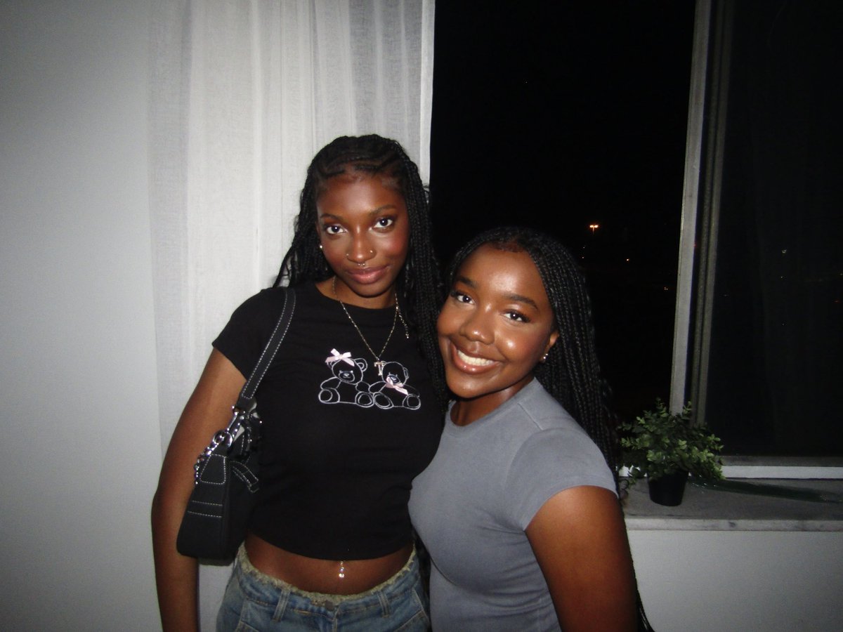 wonceI's tweet photo. happy birthday my sister my sweet baby angel my bff forever i love and miss you so much i can’t wait to see you again, you have such a beautiful soul i’m so grateful to have you as a friend i will cherish our friendship forever 20 will be so good to you i love you😭💞 @hourlynori https://t.co/s931o3Y2Bz