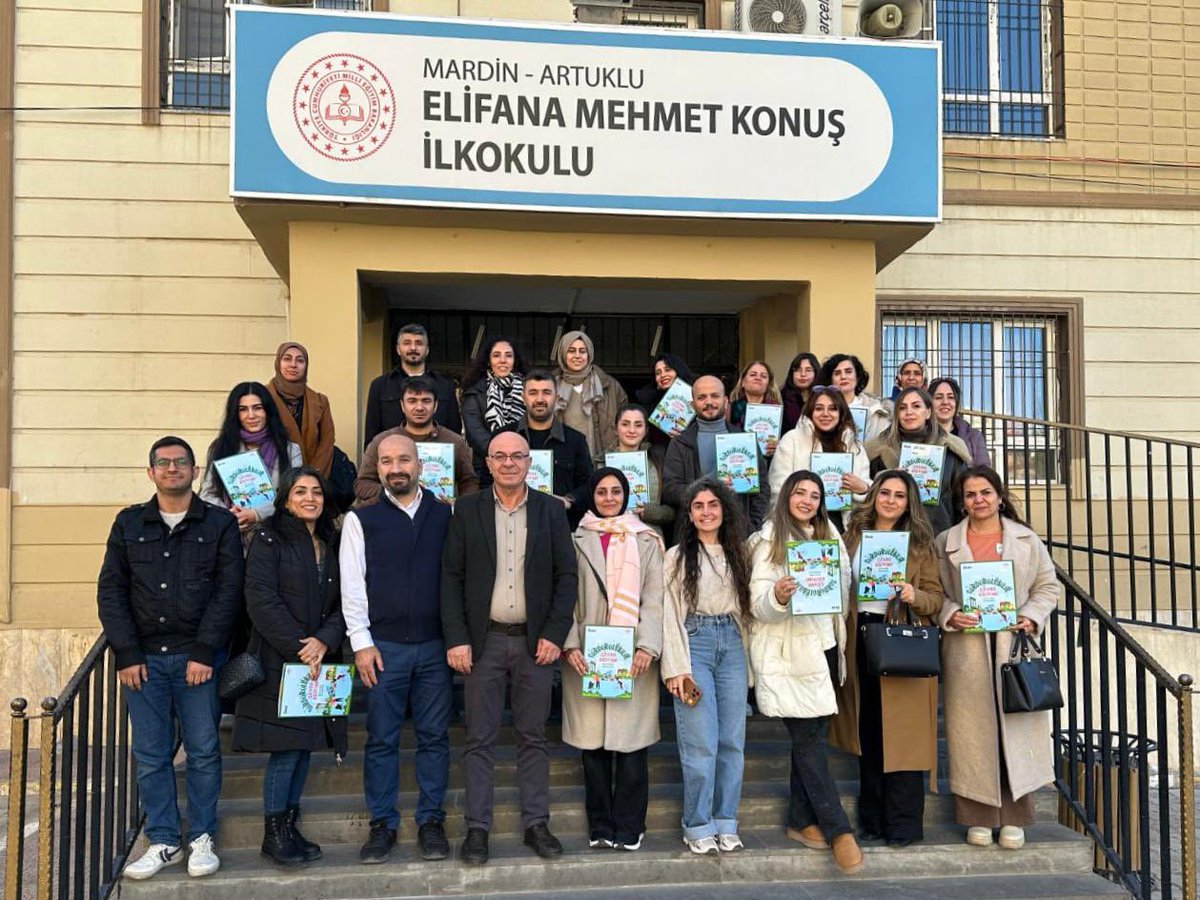 mardinarge's tweet photo. ArGe ile @orav2008 iş birliğiyle çeşitli ilçelerimizde görev yapan 50 öğretmenimizle 14 ve 15 Aralık tarihlerinde “Sürdürülebilir Çevre Eğitimi” gerçekleştirdik. Gönüllü katılım gösteren öğretmenlerimize teşekkür ederiz.
@tcmeb
@Mardin_Valiligi
@mardinilmem
@ali_eyyupkoca https://t.co/EXSDakb1J2