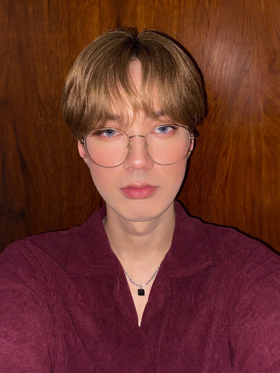 kurasheumi's tweet photo. 🧿👄🧿 https://t.co/FDY6ymk9c0