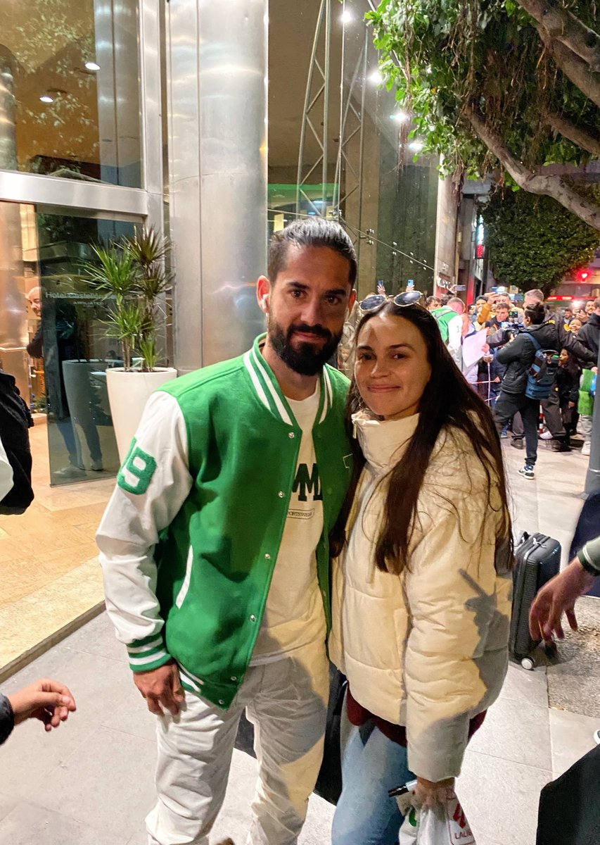 lauritarmcf22's tweet photo. mi mayor apuesta @isco_alarcon 🎩🪄 https://t.co/kzn0cgPGsf