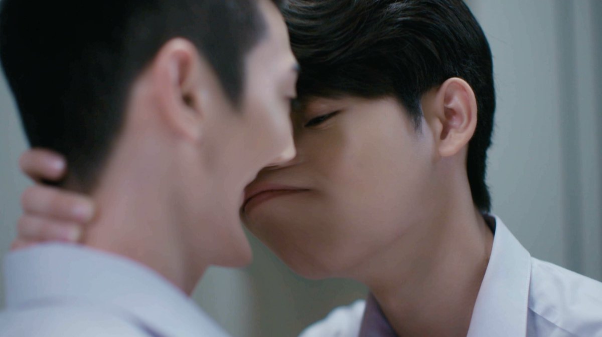imjungjum's tweet photo. ปุณณ์พี่ช่วยสุดๆละนะ มันน่าจะโดนแหละ #LoveSick2024EP14 https://t.co/sHw3msCmod