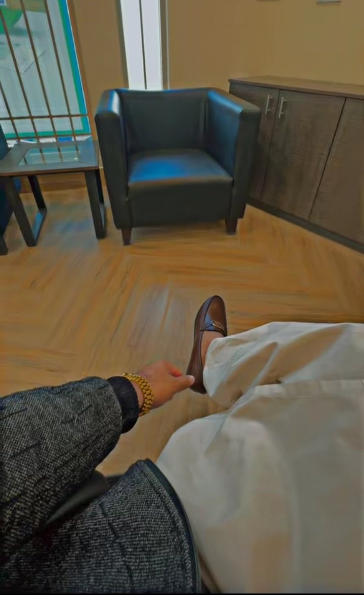 اسلام علیکم 💞
*🫠ہماری رونقیں کسی کم  ظرف* *کی محتاج نہیں🫠*
Malik