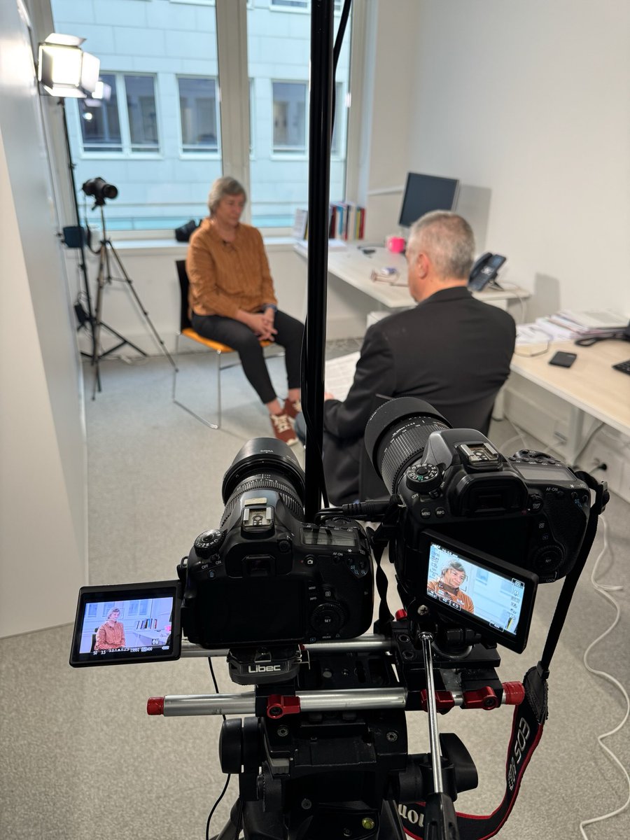 Vendredi, l'EPSAA a accueilli Sabine Barles, professeure d’urbanisme et aménagement à l’Université Paris 1 Panthéon-Sorbonne (<a href="/SorbonneParis1/">Université Paris 1 Panthéon-Sorbonne</a>), qui travaille notamment sur les métabolismes urbains 👏

Un MOOC en six séances à découvrir bientôt sur le site de l'EPSAA 😀