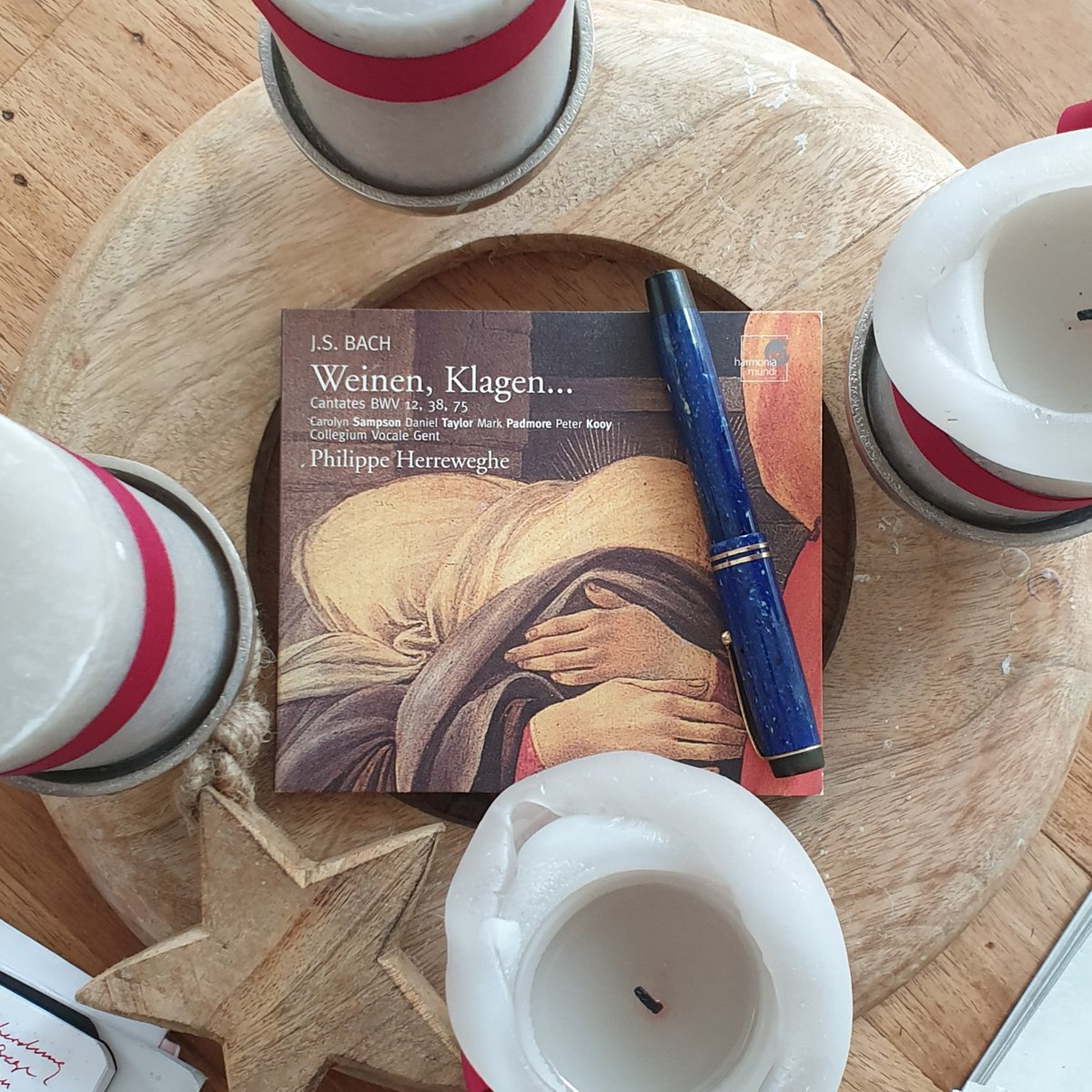 ClassicalCritic's tweet photo. #morninglistening to one of my all time favorite JSBach Cantata recordings: "WeinenKlagenSorgenZagen" w/PhilippeHerreweghe, CollegiumVocaleGent, @SampsonCarolyn, #MarkPadmore, D.Taylor, P.Kooy.
 https://t.co/c9QsvOIG3v https://t.co/snTIAxUBPe